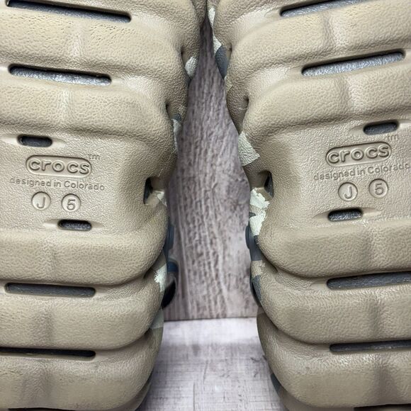 Crocs Echo Camo Redux Big Kids Boys Size 5 Clog Slip-On Shoes Sandal Shoes Green - Picture 11 of 11